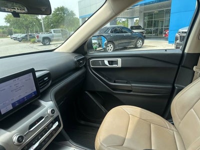 2021 Ford Explorer Base