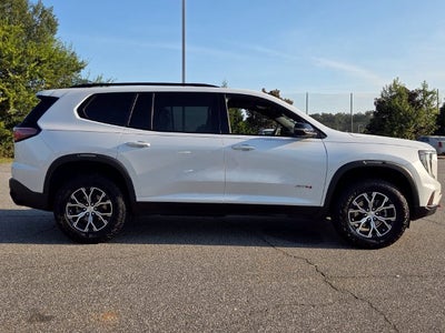 2025 GMC Acadia AT4