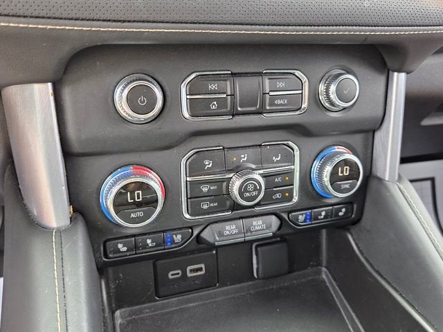 2023 GMC Yukon XL SLT