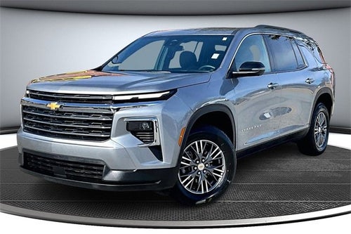 2024 Chevrolet Traverse LT