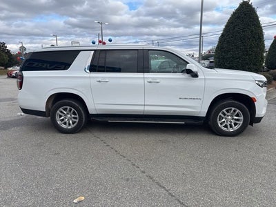 2024 Chevrolet Suburban LT