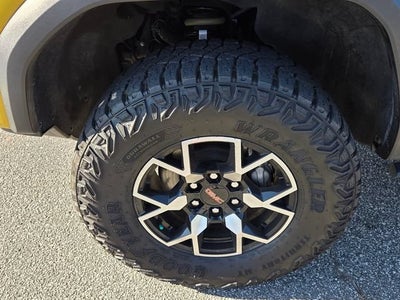 2023 GMC Canyon AT4X