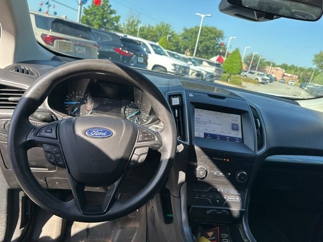 2020 Ford Edge SE