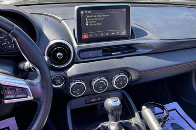 2020 FIAT 124 Spider Urbana Edition