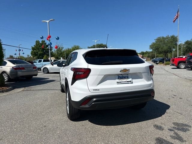 2025 Chevrolet Trax LS