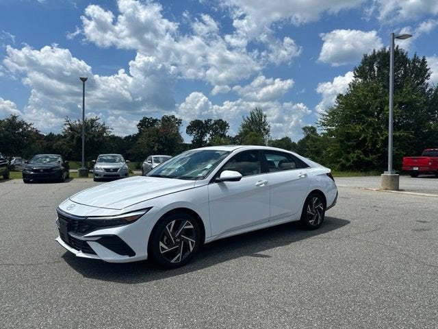 2025 Hyundai Elantra SEL Convenience