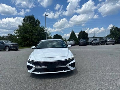 2025 Hyundai Elantra SEL Convenience