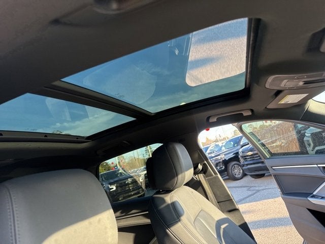 2020 Audi Q3 S line Premium Plus