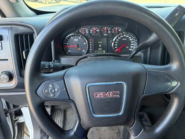 2016 GMC Sierra 3500 HD Chassis Cab 4WD Crew Cab 171.5" WB, 59.06" CA