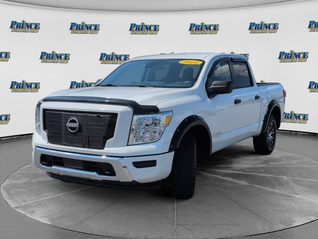 2024 Nissan Titan SV
