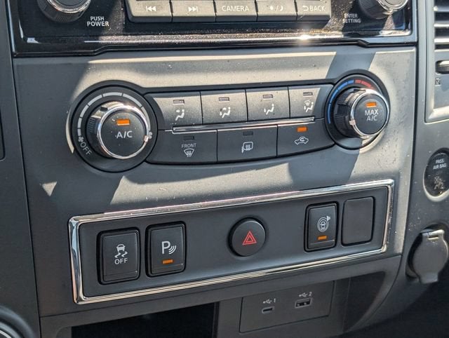 2024 Nissan Titan SV