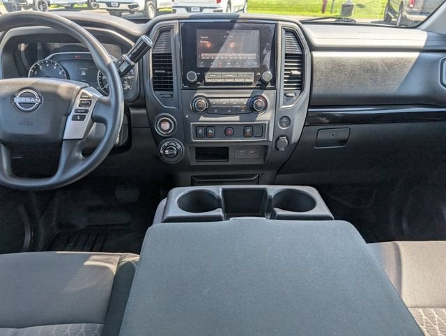 2024 Nissan Titan SV