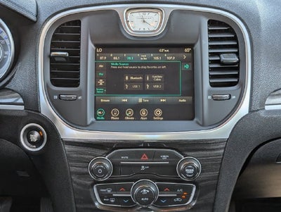 2021 Chrysler 300 Touring