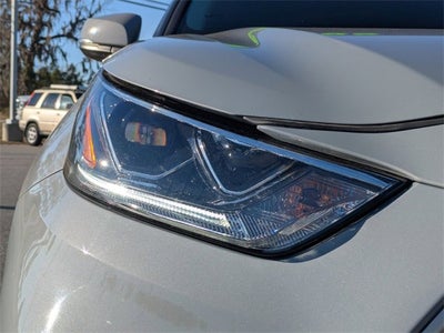 2023 Toyota Highlander Hybrid Bronze Edition