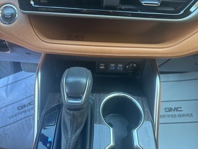 2022 Toyota Highlander Platinum