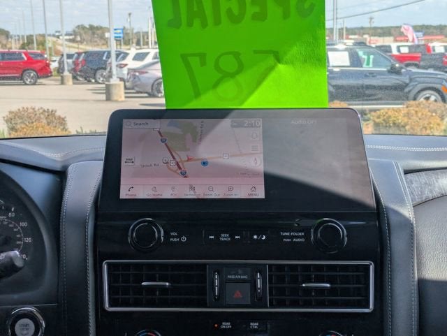 2024 INFINITI QX80 LUXE