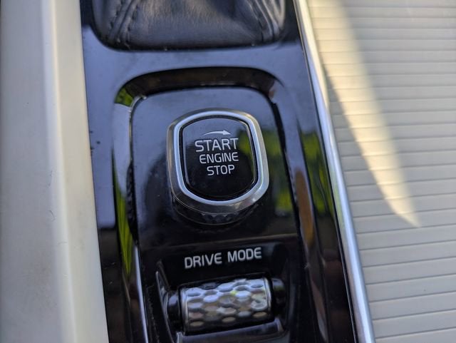 2018 Volvo XC60 Momentum