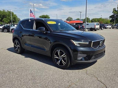 2024 Volvo XC40 Core Bright Theme