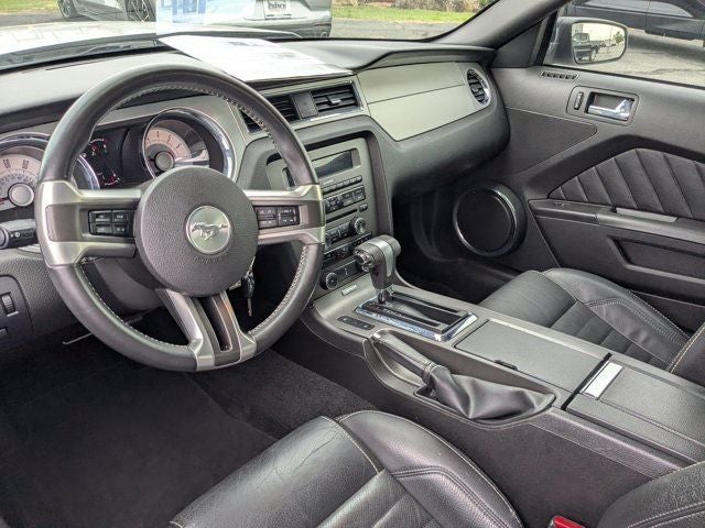 2010 Ford Mustang V6