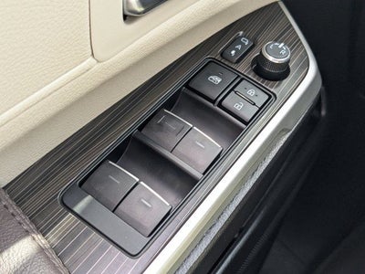 2024 Toyota Sienna Platinum 7 Passenger