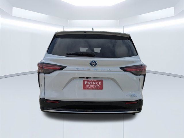 2024 Toyota Sienna Platinum 7 Passenger