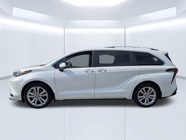 2024 Toyota Sienna Platinum 7 Passenger