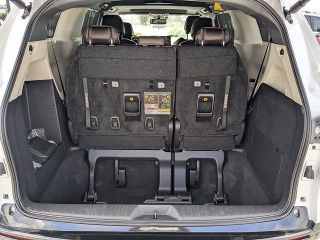2024 Toyota Sienna Platinum 7 Passenger