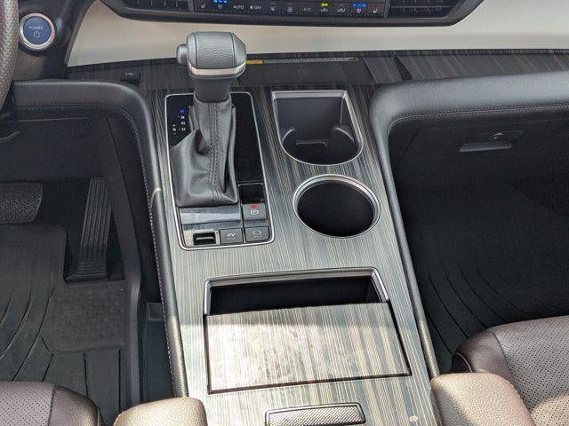 2024 Toyota Sienna Platinum 7 Passenger