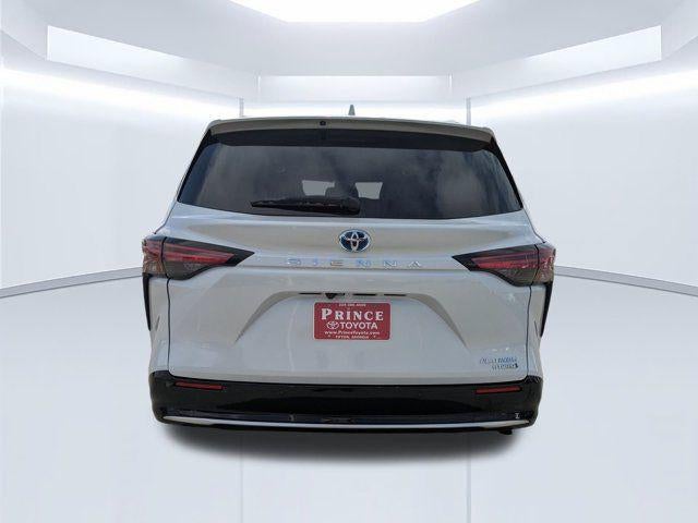 2024 Toyota Sienna Platinum 7 Passenger