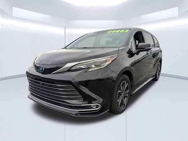 2025 Toyota Sienna Platinum 7 Passenger