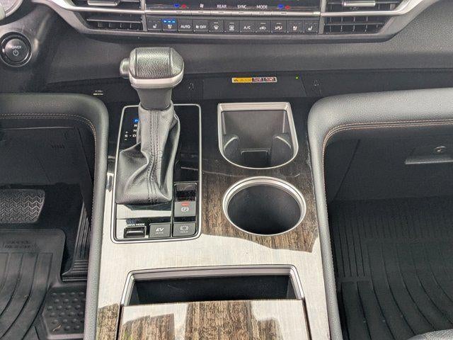 2025 Toyota Sienna Platinum 7 Passenger