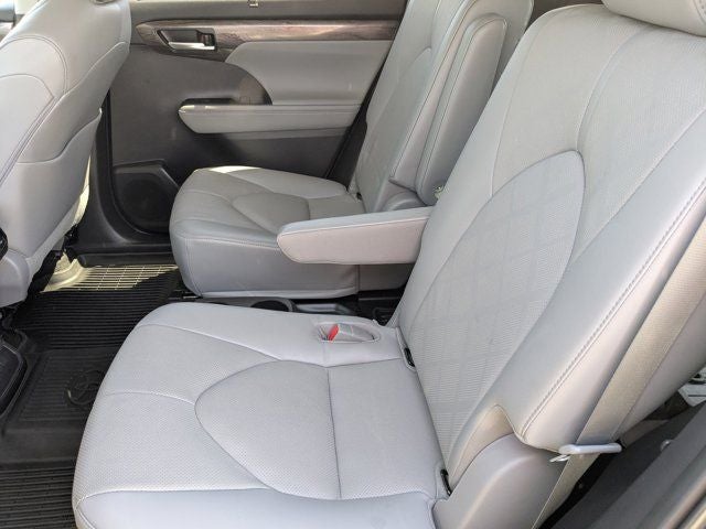 2023 Toyota Highlander Platinum