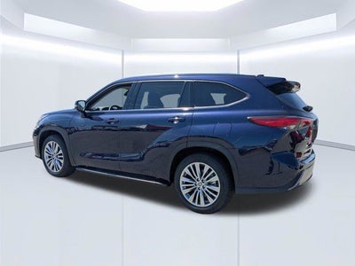 2023 Toyota Highlander Platinum