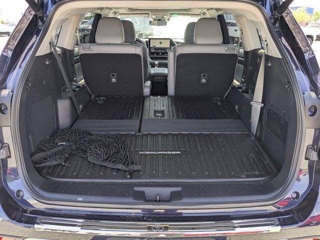 2023 Toyota Highlander Platinum