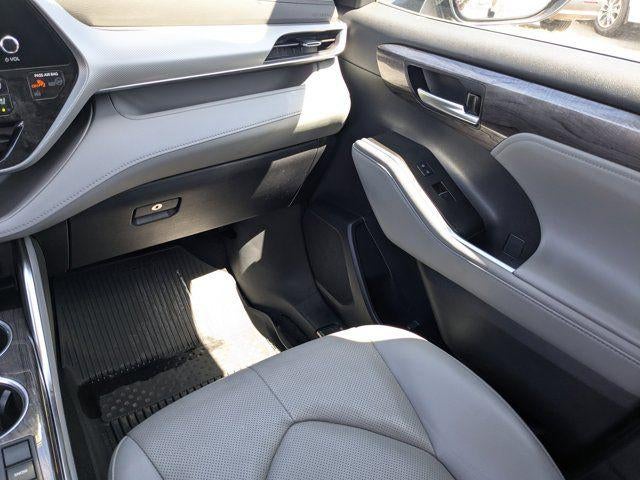 2023 Toyota Highlander Platinum