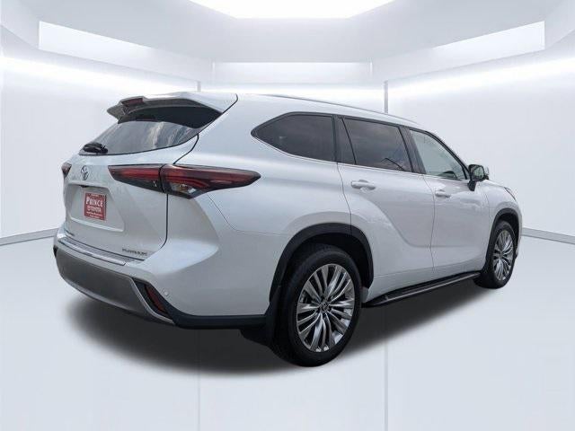 2024 Toyota Highlander Platinum