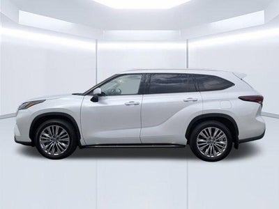 2024 Toyota Highlander Platinum