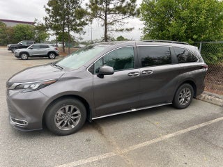 2024 Toyota Sienna XLE 8 Passenger