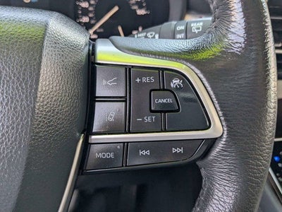2024 Toyota Sienna XLE 8 Passenger