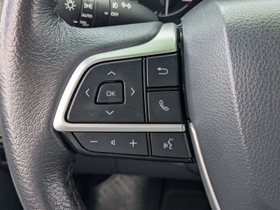 2024 Toyota Sienna XLE 8 Passenger