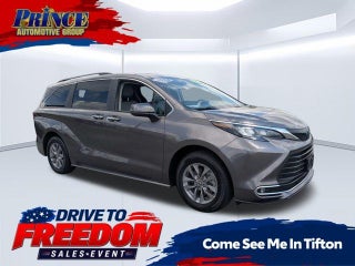 2024 Toyota Sienna XLE 8 Passenger