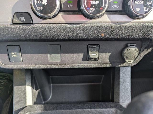 2017 Toyota Tacoma SR