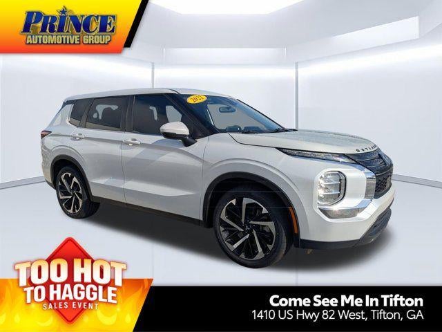 2022 Mitsubishi Outlander ES