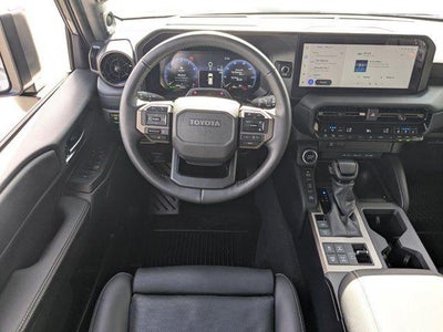 2025 Toyota Land Cruiser PREMIUM PREMIUM